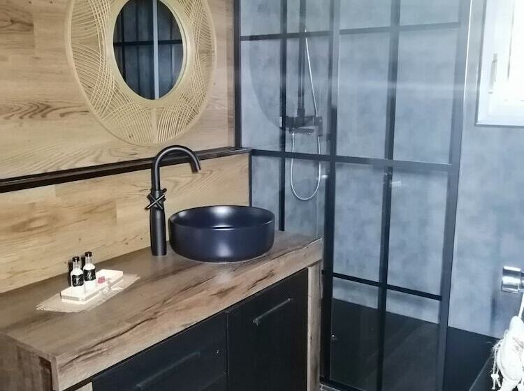 펜션 Lapausedegout Piscine Chambres Climatisées Terrasse Ou Patio