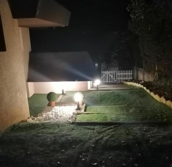 펜션 Lapausedegout Piscine Chambres Climatisées Terrasse Ou Patio