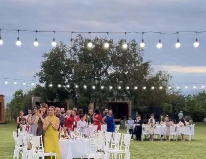 تختخواب و صبحانه Chubini Winery & Cabins