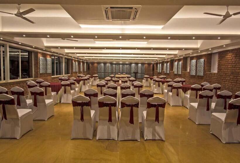 هتل Kripanidhi Retreat Rajgir