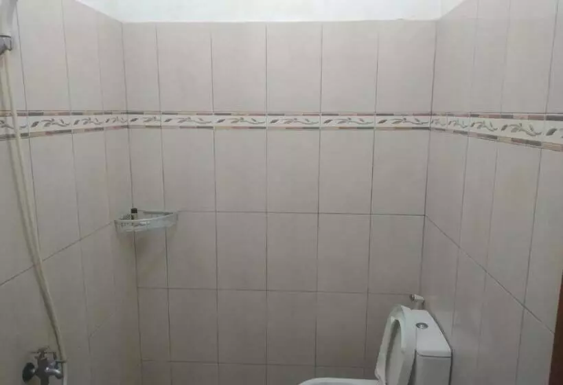 ホテル Modern Indekos Cilegon Syariah Near Hospital Krakatau Medika Redpartner