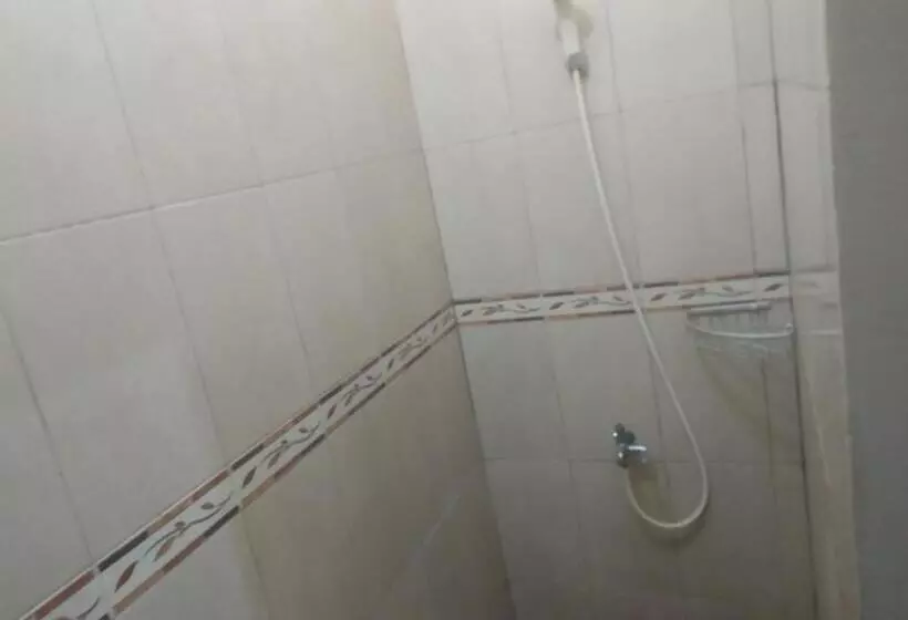 ホテル Modern Indekos Cilegon Syariah Near Hospital Krakatau Medika Redpartner