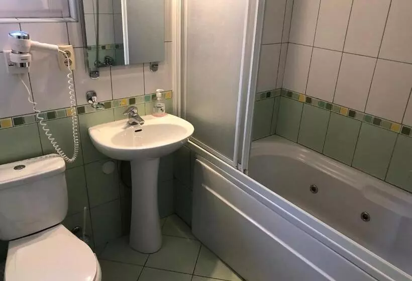 Hotelli Mountain Breeze