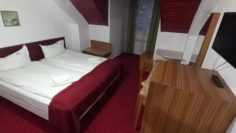 Hotelli Mountain Breeze