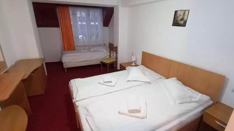 Hotelli Mountain Breeze