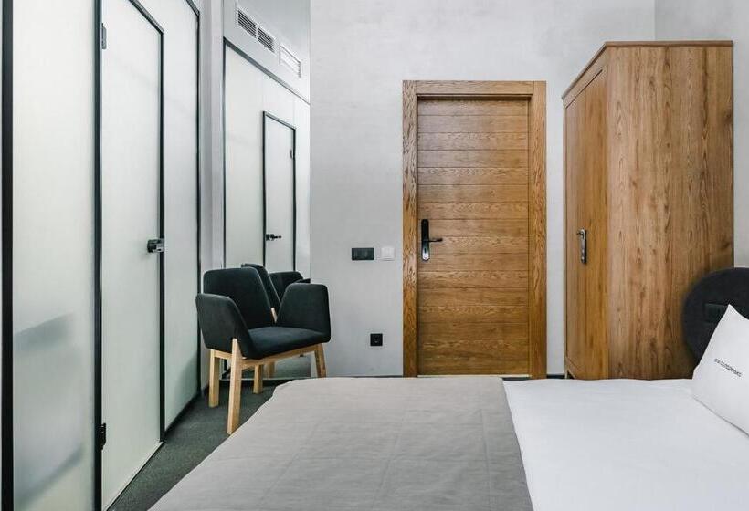 ホテル Ribas Rooms Lutsk