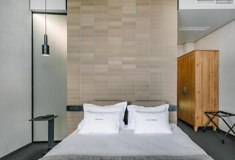 ホテル Ribas Rooms Lutsk