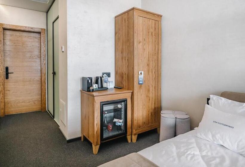 ホテル Ribas Rooms Lutsk