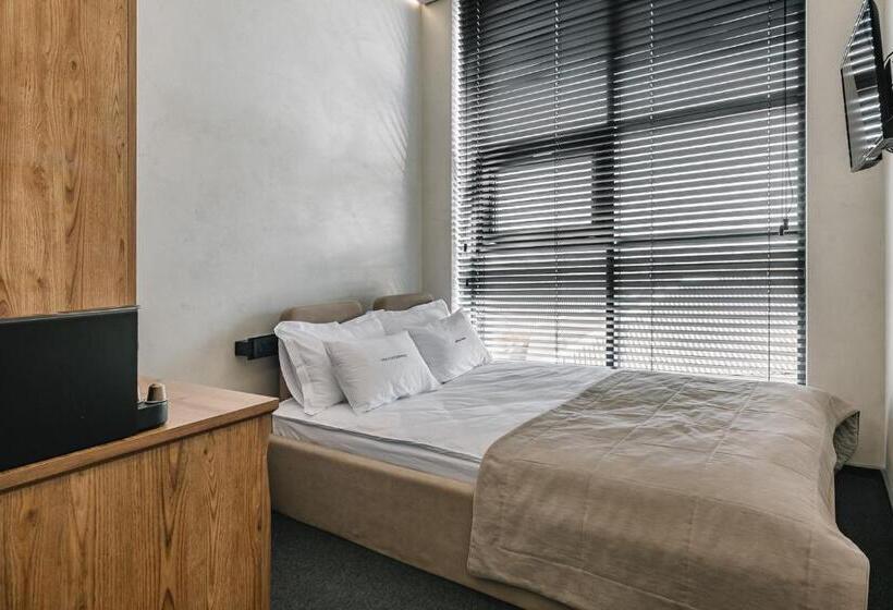 ホテル Ribas Rooms Lutsk