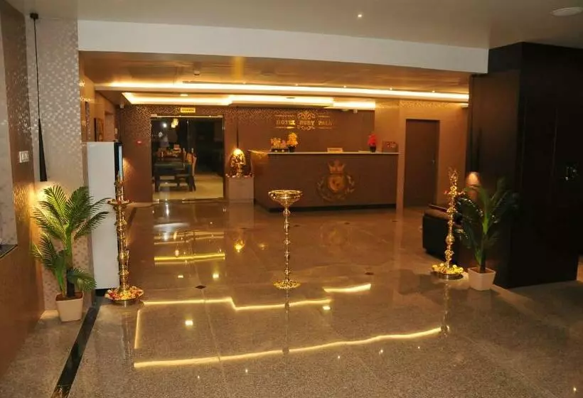 ホテル Ruby Palace Trichy