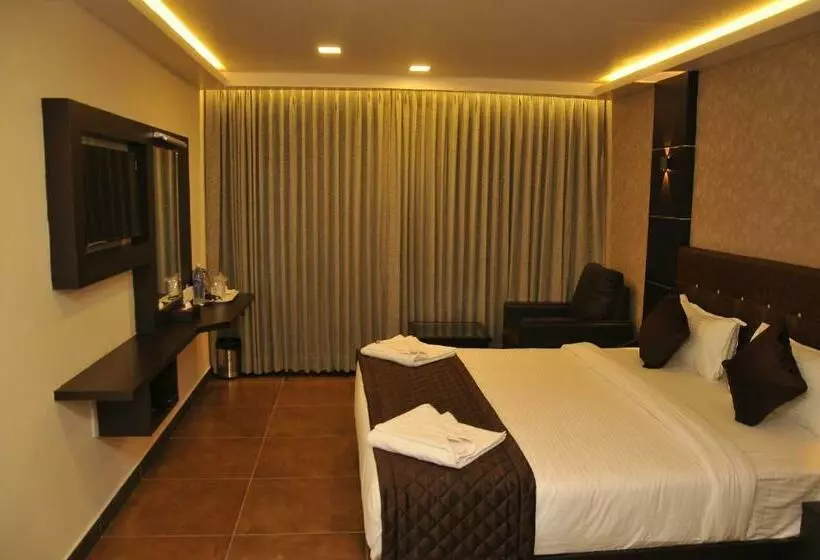 ホテル Ruby Palace Trichy