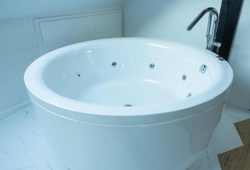 بنسيون James Résidence & Spa