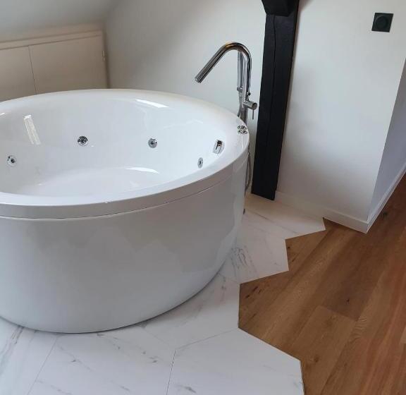 بنسيون James Résidence & Spa