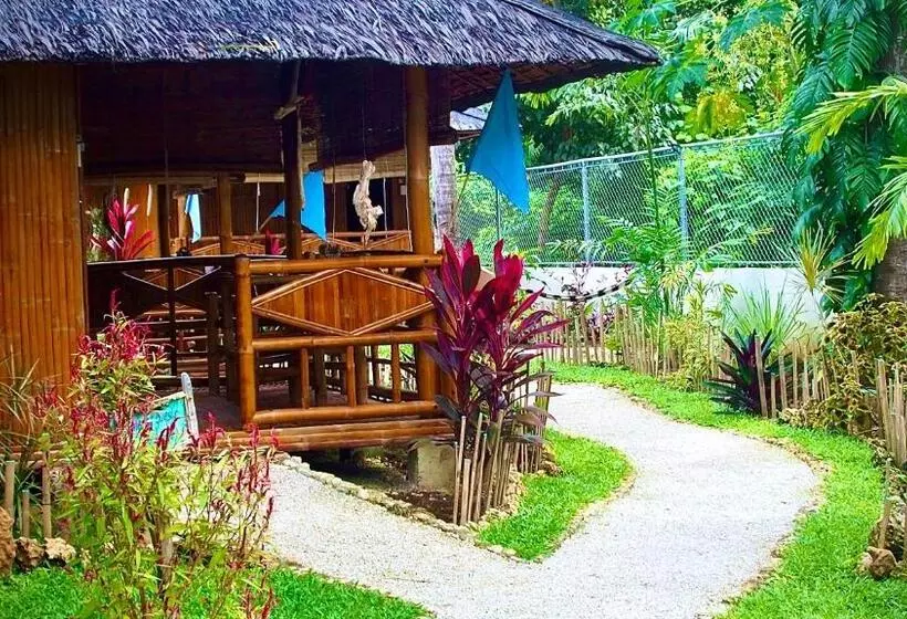 Lomakeskus Camotes Hidden Huts