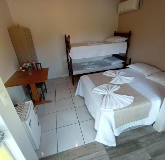 הוסטל Pousada Vô Lica Com Piscina