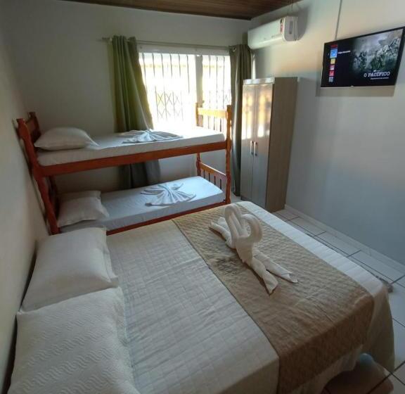 הוסטל Pousada Vô Lica Com Piscina