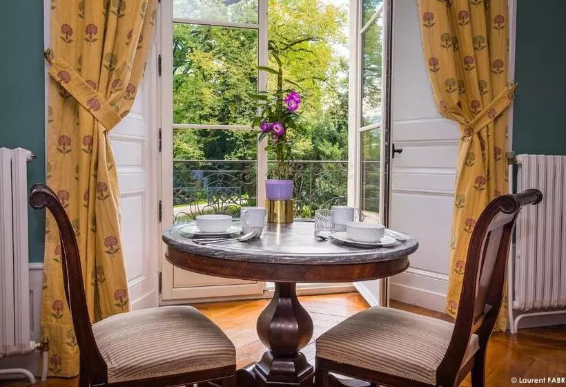 Bed and Breakfast Chateau De Maillat