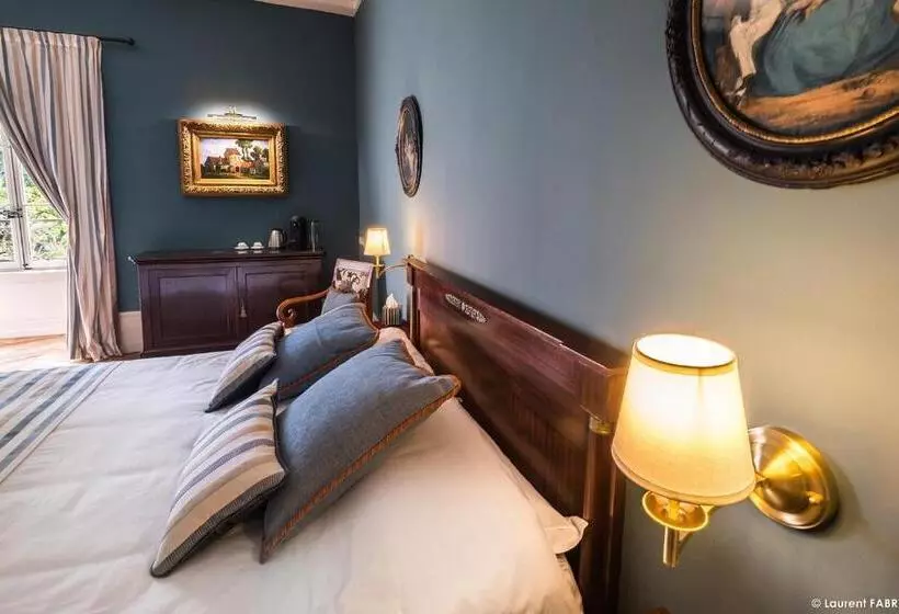 Bed and Breakfast Chateau De Maillat