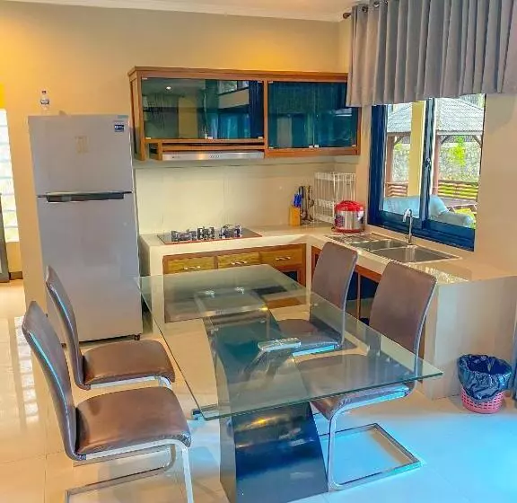 Hotel Al Marina Resort