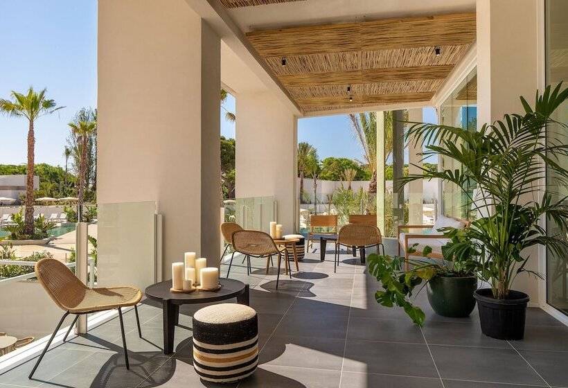 Atzavara Hotel & Spa