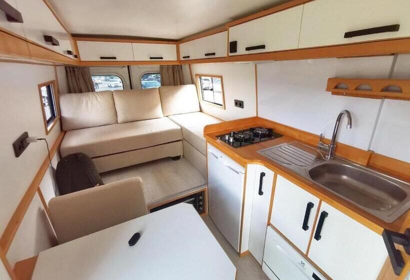 Jewelberry Glamping Hotel Tbilisi