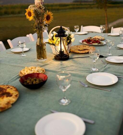 Jewelberry Glamping Hotel Tbilisi