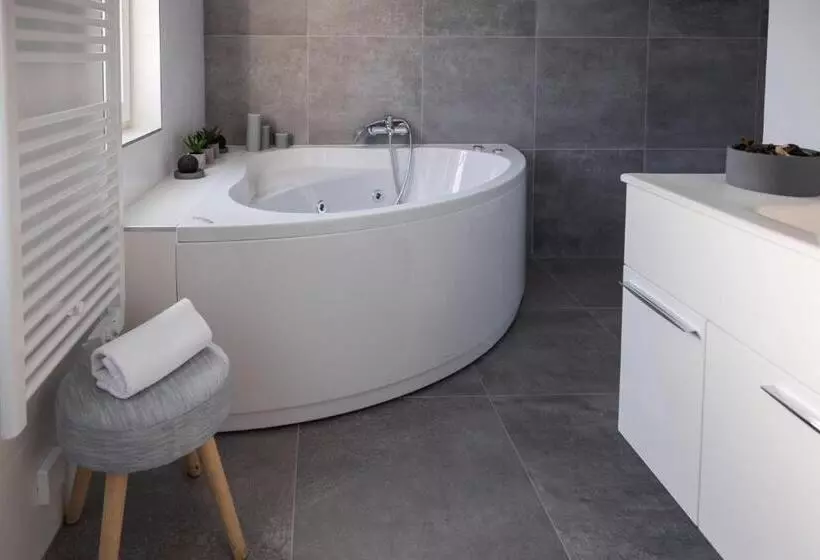 پانسیون Villa Xaxat