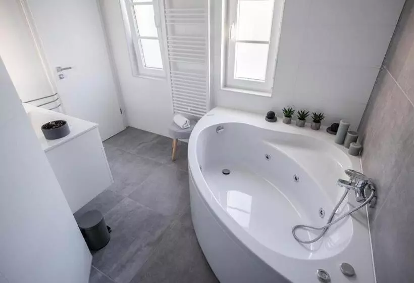 پانسیون Villa Xaxat