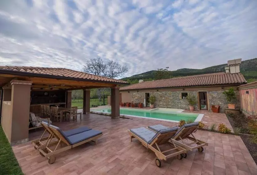 پانسیون Villa Xaxat