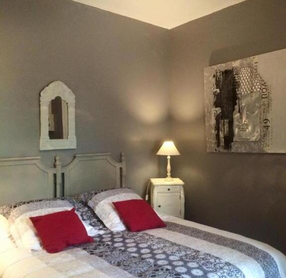 تختخواب و صبحانه La Maison De Lilly