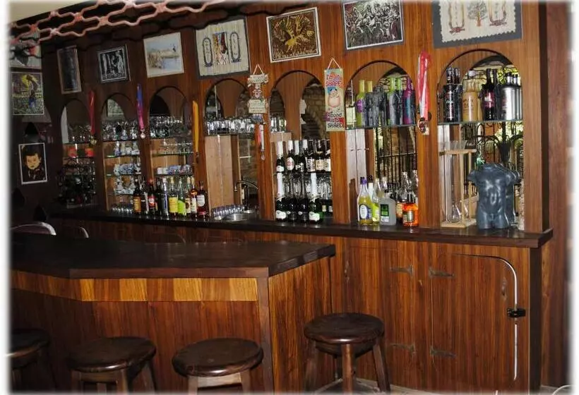 Hotelli Emalahleni Castle