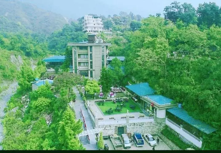 ホテル Shahanshahi Adventure Park & Wellness Resort 12 Km Away From Mussoorie