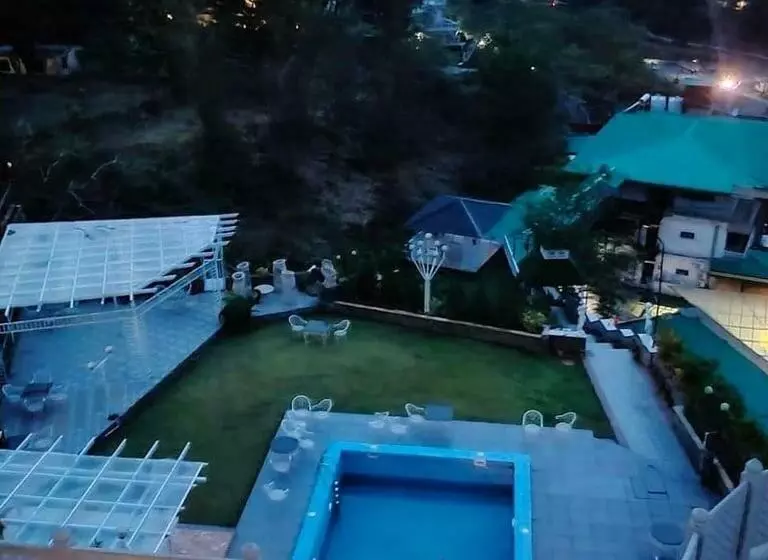 ホテル Shahanshahi Adventure Park & Wellness Resort 12 Km Away From Mussoorie