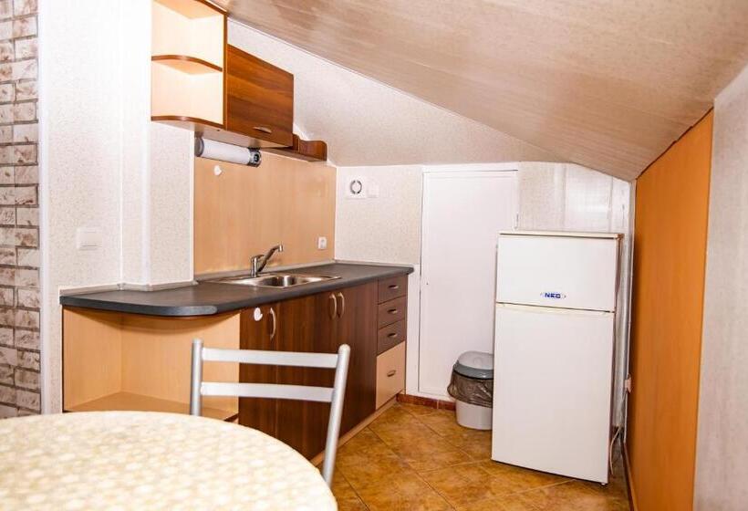 семеен хотел надежда