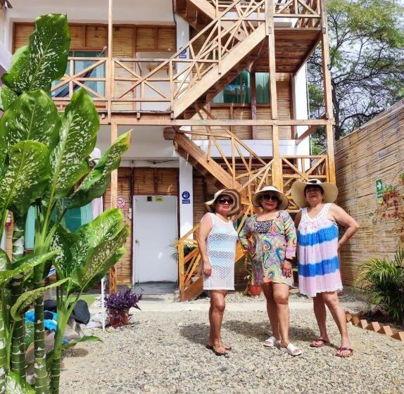 هاستل Qeru House