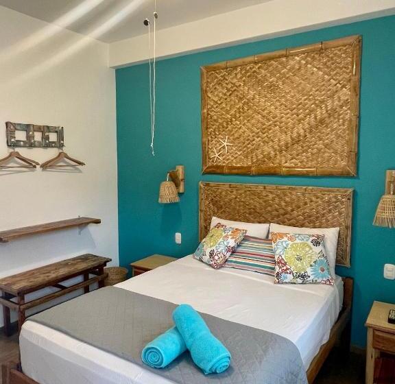 هاستل Qeru House