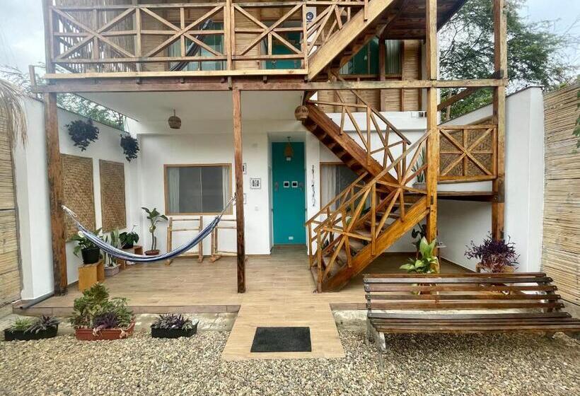 هاستل Qeru House