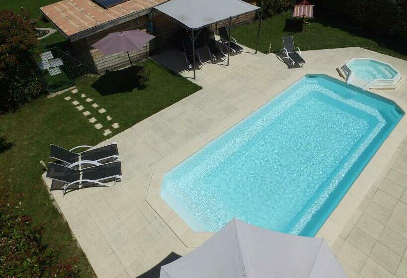 مبيت وإفطار Chambres D Hôtes La Dorgisane