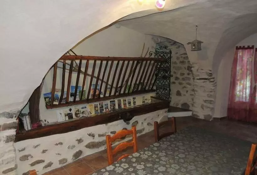ベッドアンドブレックファースト Chambres D Hôtes La Dorgisane