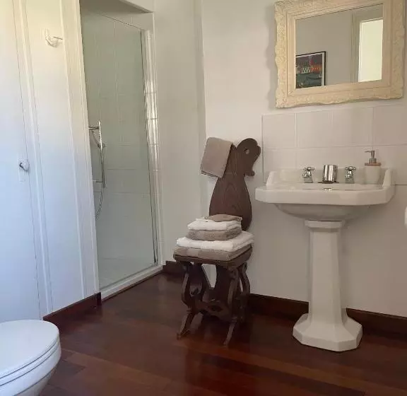 Aamiaismajoitus (B&B) Ferme De Maillezais