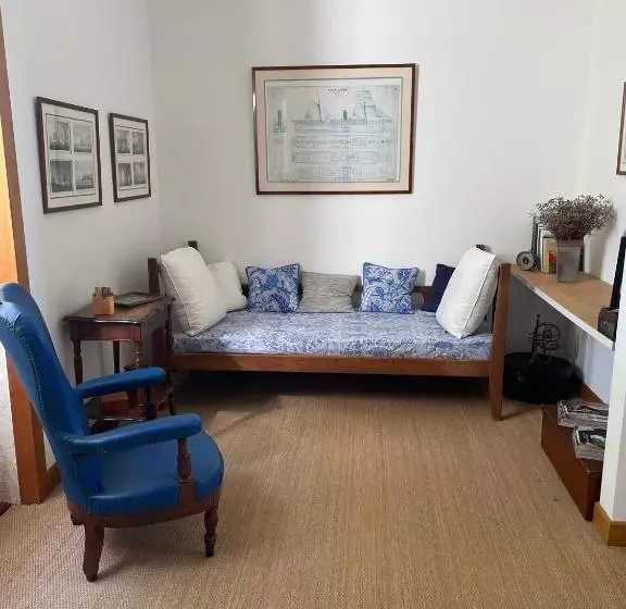 Aamiaismajoitus (B&B) Ferme De Maillezais