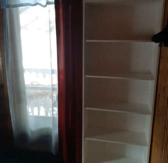 Bed and Breakfast Garden Etterem Kávézó és Panzió Tahitótfalú