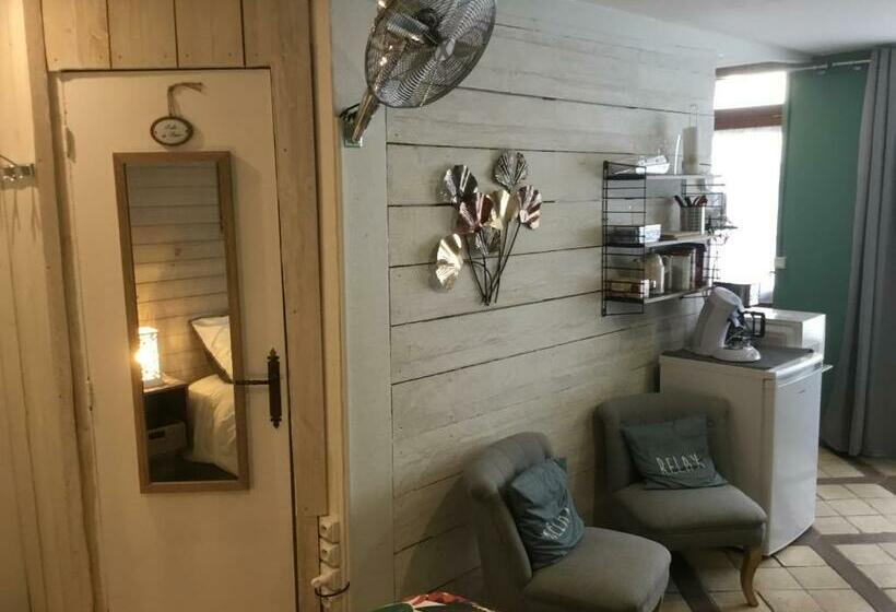 تختخواب و صبحانه La Cambra Dé Monflanquin