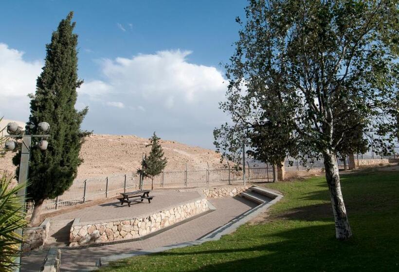 Hi Mitzpe Ramon Hostel