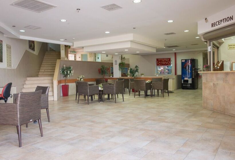 Hi Mitzpe Ramon Hostel