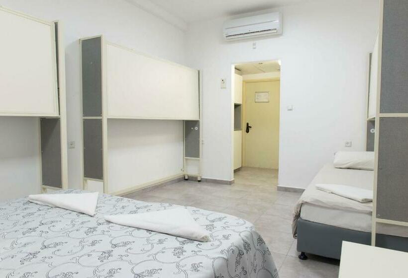 Hi Mitzpe Ramon Hostel