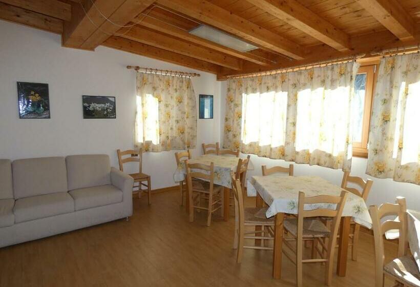 בית מלון כפרי Albergo Pineta