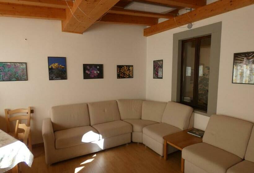 בית מלון כפרי Albergo Pineta