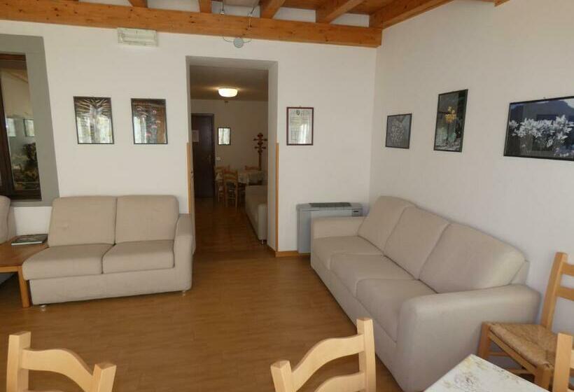 בית מלון כפרי Albergo Pineta