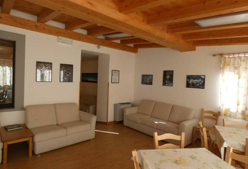 בית מלון כפרי Albergo Pineta